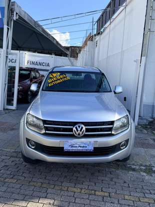 VOLKSWAGEN-AMAROK-2012
