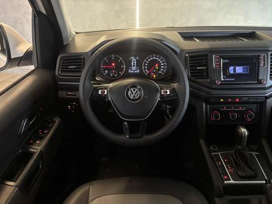 VOLKSWAGEN-AMAROK-2.0 TRENDLINE 4X4 CD 16V TURBO INTERCOOLER DIESEL 4P AUTOMÁTICO VOLKSWAGEN-AMAROK-2018