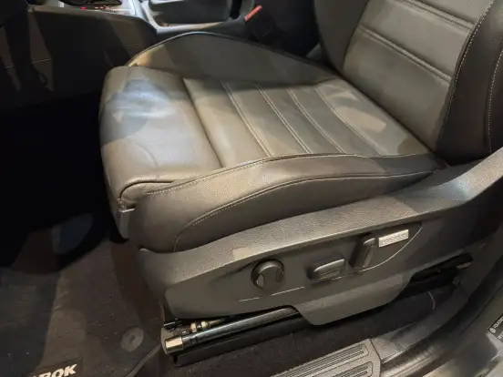 VOLKSWAGEN-AMAROK-3.0 V6 TDI DIESEL HIGHLINE CD 4MOTION AUTOMÁTICO VOLKSWAGEN-AMAROK-2019