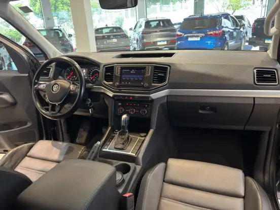 VOLKSWAGEN-AMAROK-2019