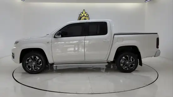 VOLKSWAGEN-AMAROK-2024
