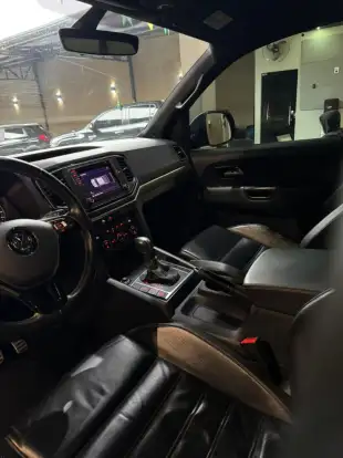 VOLKSWAGEN-AMAROK-2019