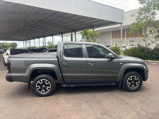 VOLKSWAGEN-AMAROK-2023