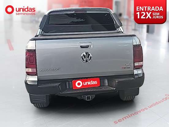 VOLKSWAGEN-AMAROK-2022