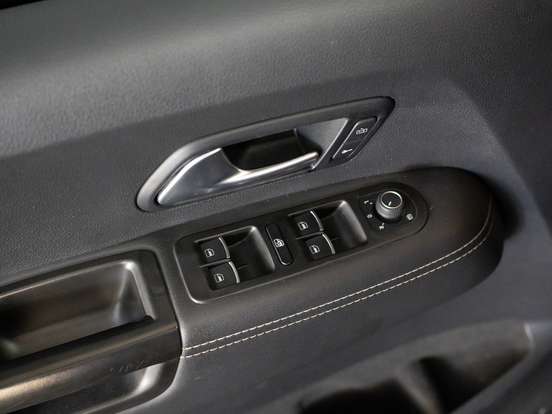 VOLKSWAGEN-AMAROK-2024