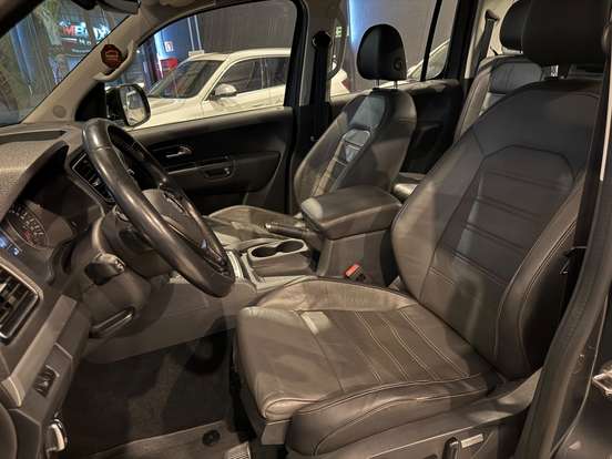 VOLKSWAGEN-AMAROK-2019