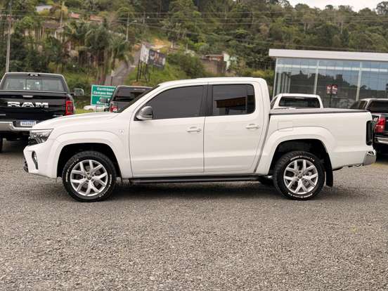 VOLKSWAGEN-AMAROK-3.0 V6 TDI DIESEL HIGHLINE CD 4MOTION AUTOMÁTICO VOLKSWAGEN-AMAROK-2024