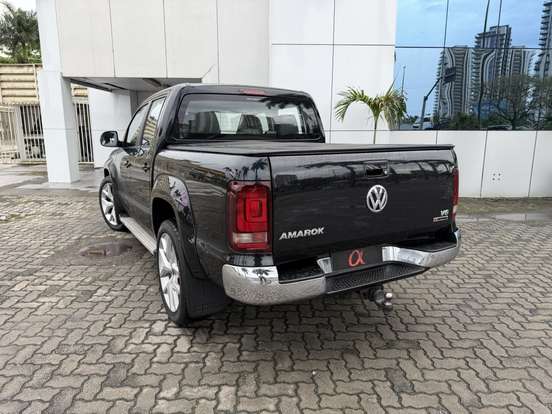 VOLKSWAGEN-AMAROK-3.0 V6 TDI DIESEL HIGHLINE CD 4MOTION AUTOMÁTICO VOLKSWAGEN-AMAROK-2019