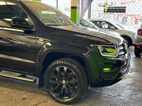 VOLKSWAGEN-AMAROK-2022