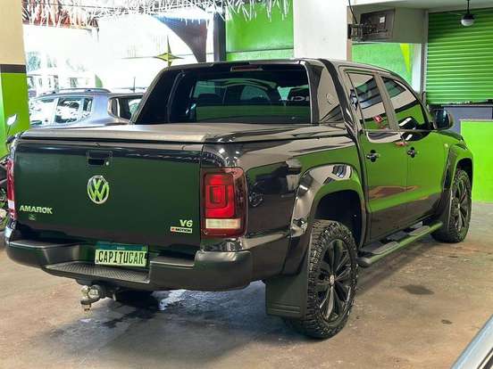 VOLKSWAGEN-AMAROK-2022