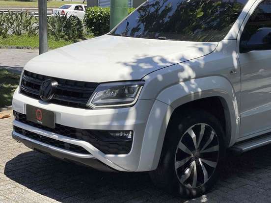 VOLKSWAGEN-AMAROK-2019