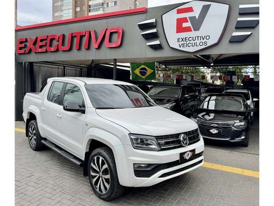 VOLKSWAGEN-AMAROK-2022