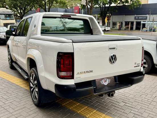 VOLKSWAGEN-AMAROK-2022