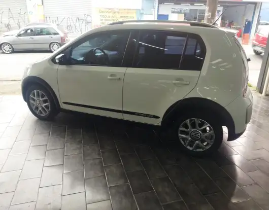 VOLKSWAGEN-CROSS UP-1.0 TSI 12V FLEX 4P MANUAL VOLKSWAGEN-CROSS UP-2016