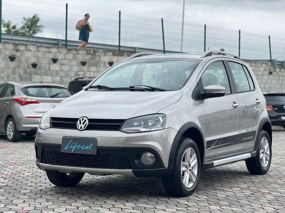 VOLKSWAGEN CROSSFOX 1.6 MI FLEX 8V 4P MANUAL