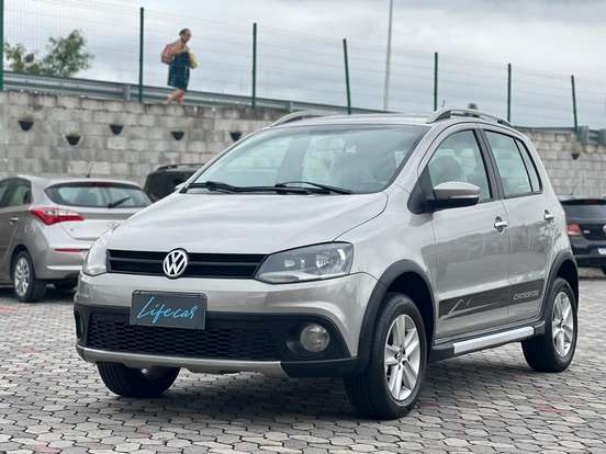 VOLKSWAGEN-CROSSFOX-1.6 MI FLEX 8V 4P MANUAL VOLKSWAGEN-CROSSFOX-2010