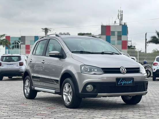 VOLKSWAGEN-CROSSFOX-1.6 MI FLEX 8V 4P MANUAL VOLKSWAGEN-CROSSFOX-2010
