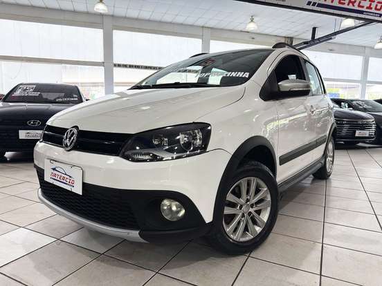 VOLKSWAGEN-CROSSFOX-2013