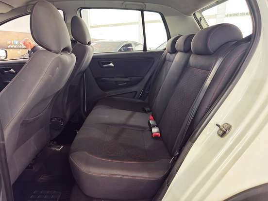 VOLKSWAGEN-CROSSFOX-2013