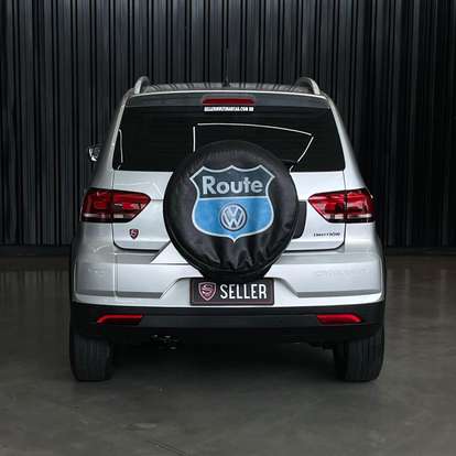VOLKSWAGEN-CROSSFOX-2017