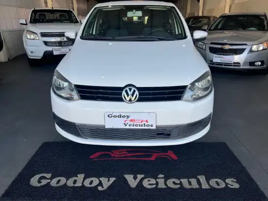VOLKSWAGEN-FOX-1.0 MI 8V FLEX 4P MANUAL VOLKSWAGEN-FOX-2014