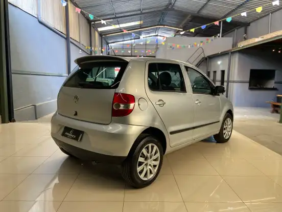 VOLKSWAGEN-FOX-2009