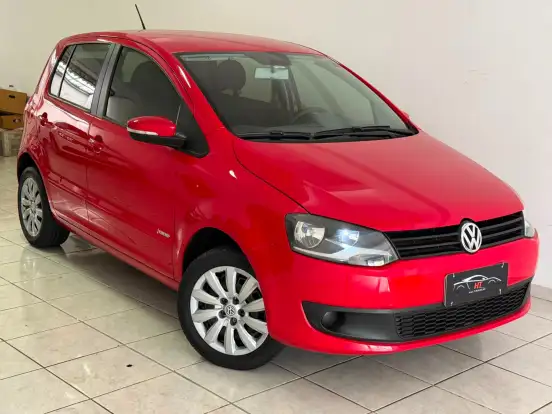 VOLKSWAGEN-FOX-2014