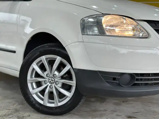 VOLKSWAGEN-FOX-1.0 MI CITY 8V FLEX 4P MANUAL VOLKSWAGEN-FOX-2009