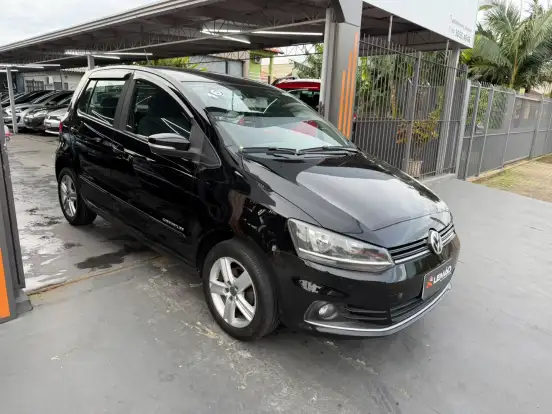 VOLKSWAGEN-FOX-1.0 MPI COMFORTLINE 12V FLEX 4P MANUAL VOLKSWAGEN-FOX-2015