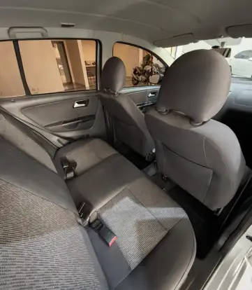 VOLKSWAGEN-FOX-2013