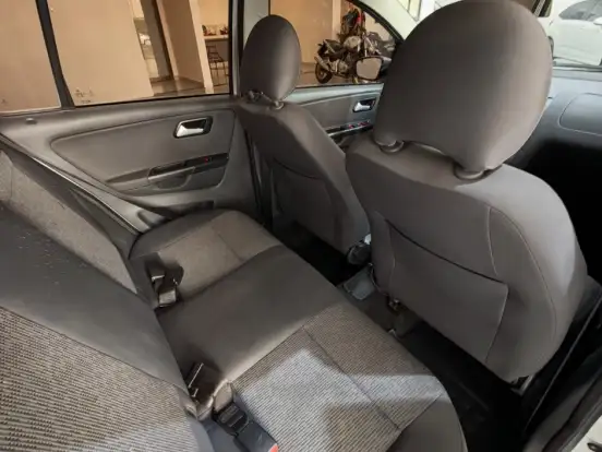 VOLKSWAGEN-FOX-1.6 MI 8V FLEX 4P MANUAL VOLKSWAGEN-FOX-2013