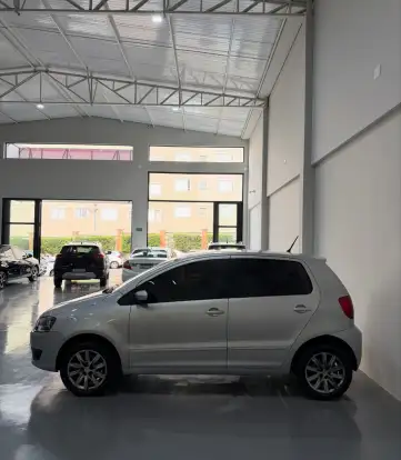 VOLKSWAGEN-FOX-2013