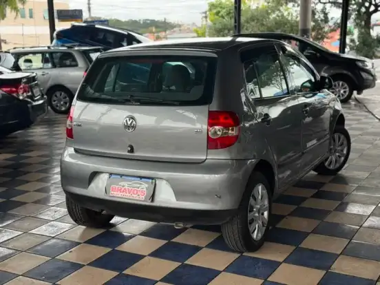 VOLKSWAGEN-FOX-2006