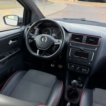 VOLKSWAGEN-FOX-1.6 MI ROCK IN RIO 8V FLEX 4P MANUAL VOLKSWAGEN-FOX-2015