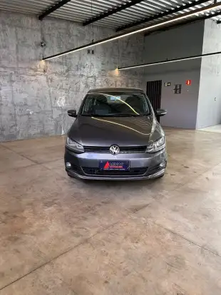 VOLKSWAGEN-FOX-2017