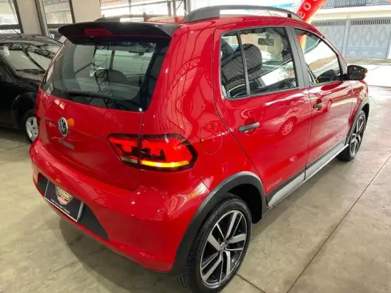 VOLKSWAGEN-FOX-2018