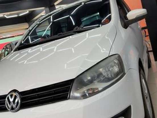 VOLKSWAGEN-FOX-1.0 MI 8V FLEX 2P MANUAL VOLKSWAGEN-FOX-2011