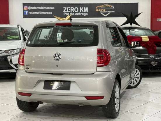 VOLKSWAGEN-FOX-1.0 MI 8V FLEX 4P MANUAL VOLKSWAGEN-FOX-2013