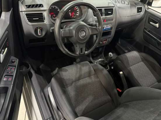 VOLKSWAGEN-FOX-1.0 MI 8V FLEX 4P MANUAL VOLKSWAGEN-FOX-2013