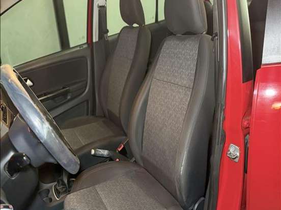 VOLKSWAGEN-FOX-1.0 MI 8V FLEX 4P MANUAL VOLKSWAGEN-FOX-2014