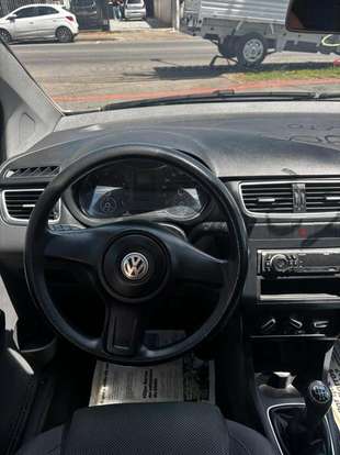 VOLKSWAGEN-FOX-2011