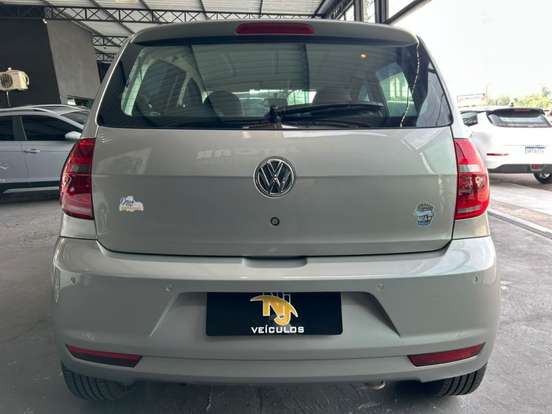 VOLKSWAGEN-FOX-2014