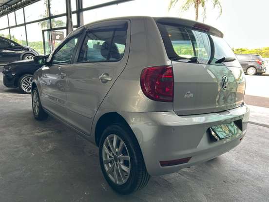 VOLKSWAGEN-FOX-1.0 MI 8V FLEX 4P MANUAL VOLKSWAGEN-FOX-2014