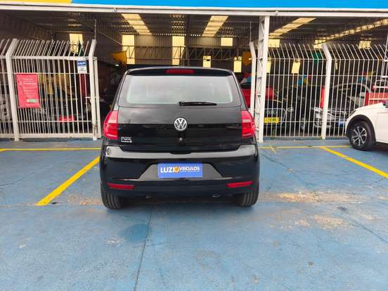 VOLKSWAGEN-FOX-2013