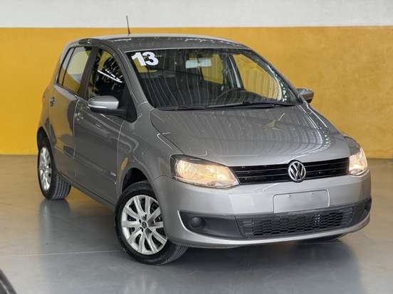 VOLKSWAGEN-FOX-2012