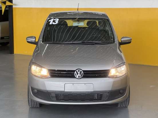 VOLKSWAGEN-FOX-1.0 MI 8V FLEX 4P MANUAL VOLKSWAGEN-FOX-2012