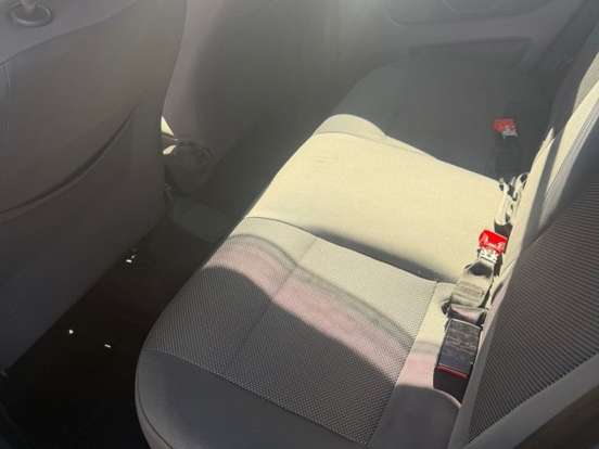 VOLKSWAGEN-FOX-1.0 MI 8V FLEX 4P MANUAL VOLKSWAGEN-FOX-2012