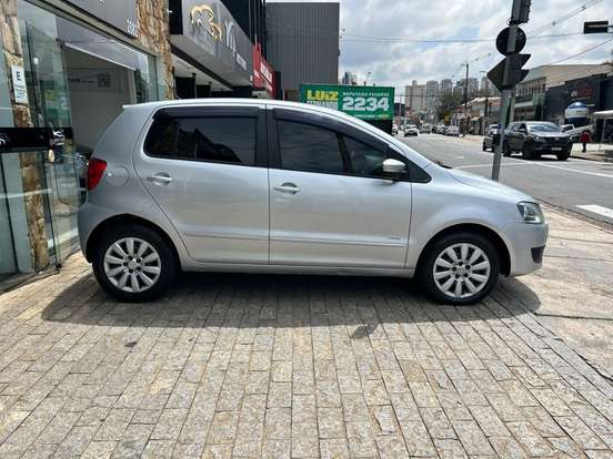 VOLKSWAGEN-FOX-1.0 MI 8V FLEX 4P MANUAL VOLKSWAGEN-FOX-2013