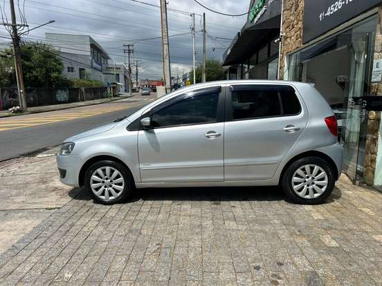 VOLKSWAGEN-FOX-1.0 MI 8V FLEX 4P MANUAL VOLKSWAGEN-FOX-2013