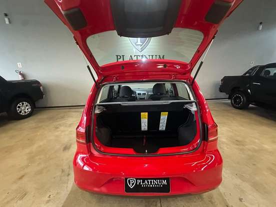 VOLKSWAGEN-FOX-2015